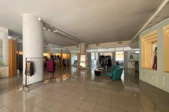 South Athens building 1,680 sq.m for sale