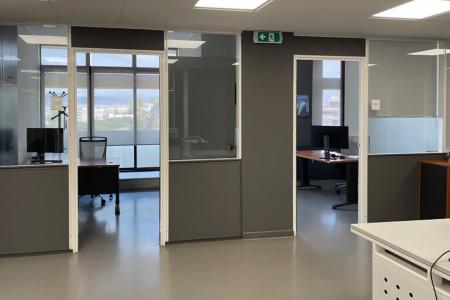 South Athens offices 2,330 sq.m for rent