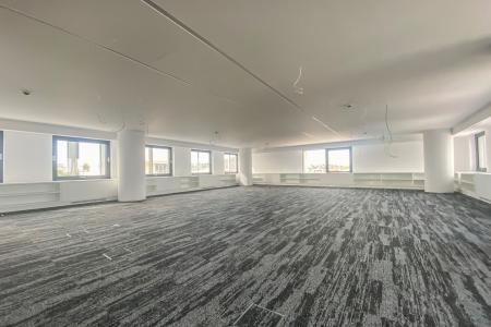 Commercial building 4400 sq.m for rent, North Athens