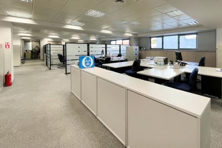 Agia Paraskevi commercial building 2.970 sq.m for sale