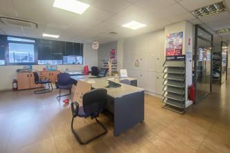 West Athens, offices 1,000 sq.m for rent