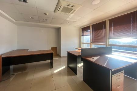 Piraeus, offices 1,400 sq.m for rent