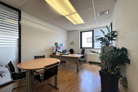 Οffice spaces 1,000 sq.m for rent, North Athens