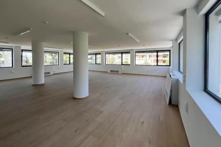 Chalandri, office building 1,100 sq.m for rent