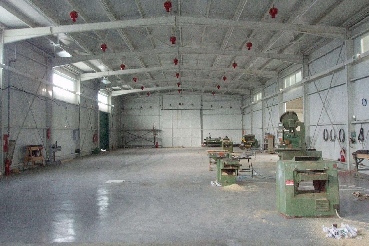 East Attica industrial warehouse 1.200 sq.m for rent
