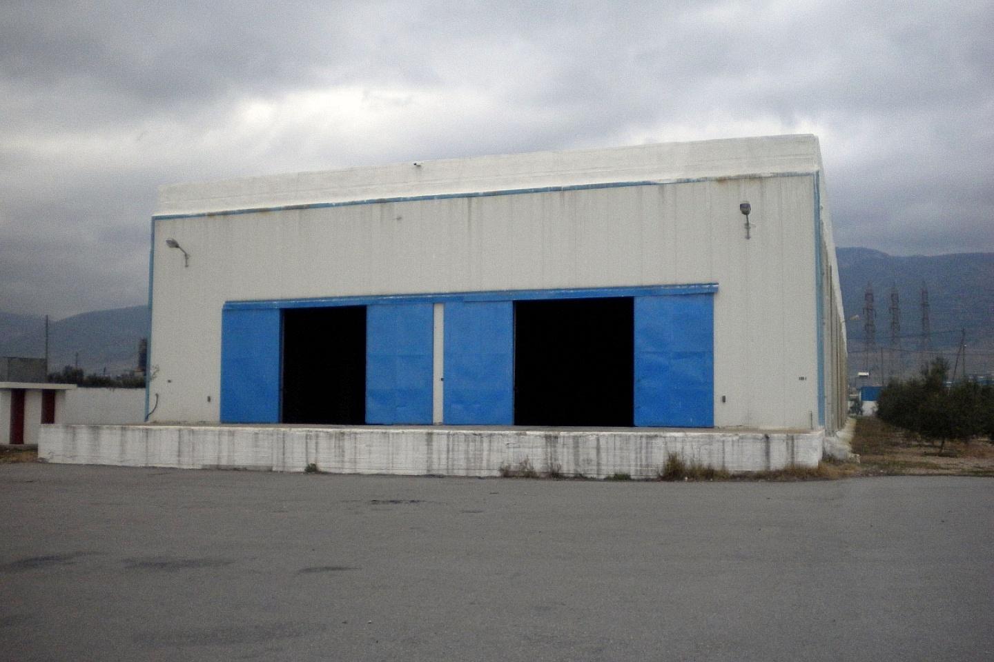 West Attica, commercial warehouse 1.600 sqm to let