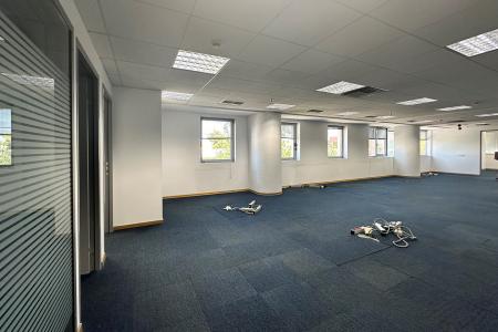 Kifissia, offices 1,582 sq.m for rent