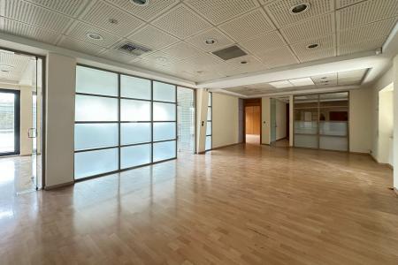 Athens, office building 7.500 sq.m for rent