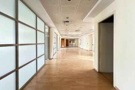 Athens, office building 7.500 sq.m for rent