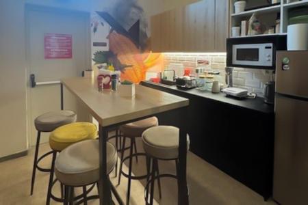 North Athens office 433 sq.m for rent