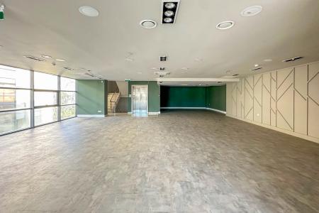 Commercial building 1.800 sq.m for rent, North Athens