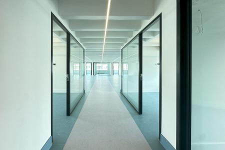 Palaio Faliro, office 1.052 sq.m for rent