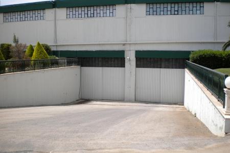 West Athens warehouse 1.000 sq.m for rent