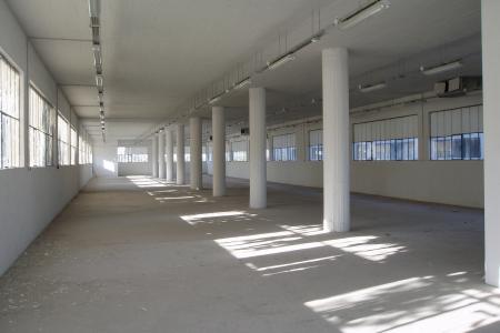 East Attica building 2.800 sqm, for rent