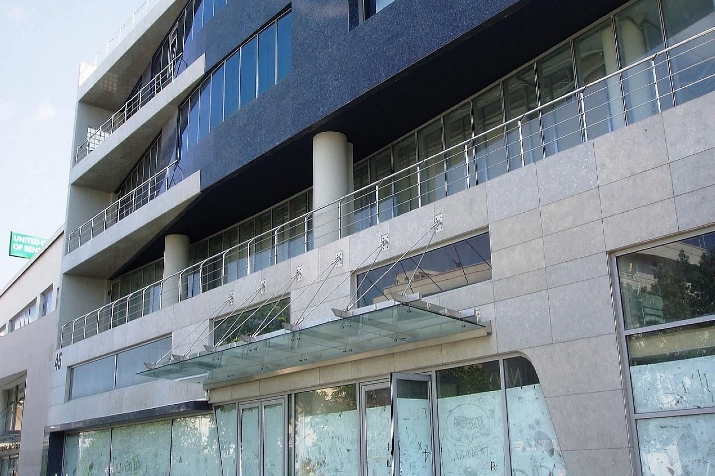 West Athens building 2.500 sq.m for rent