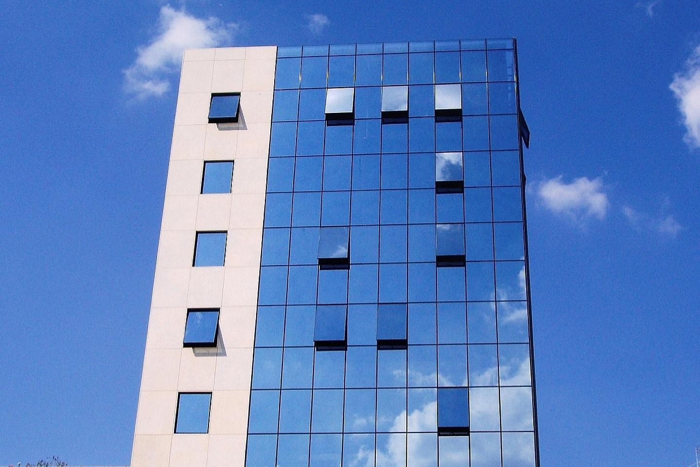 Athens, modern offices 3.000 sq.m to let