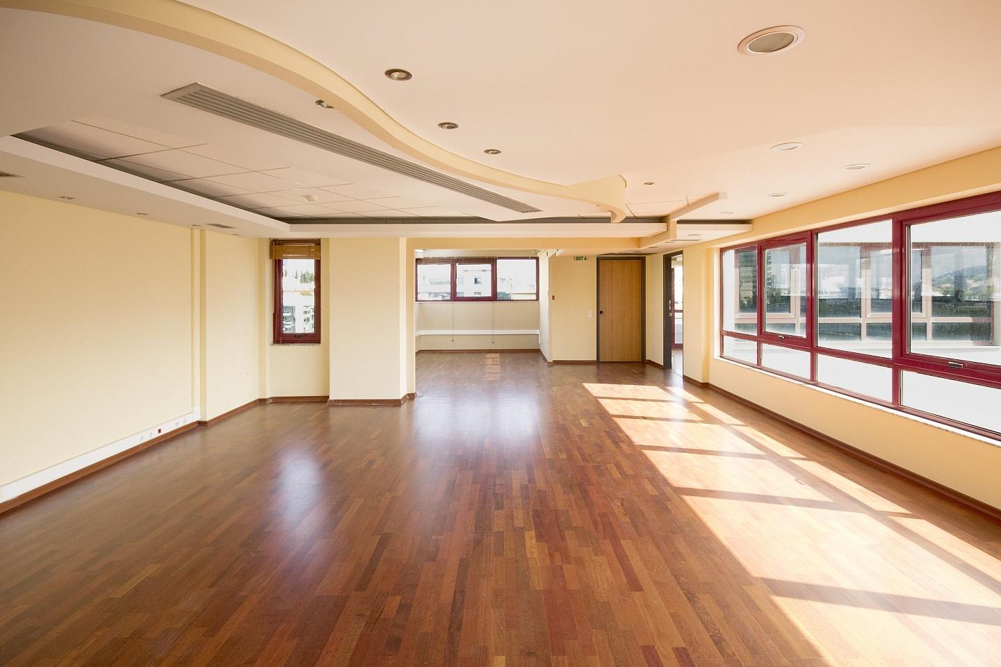 North Athens building 1.300 sqm for rent