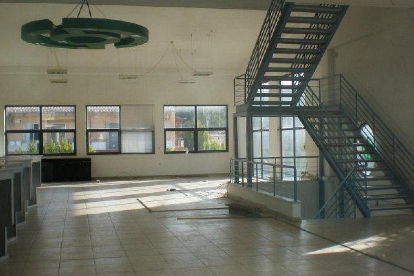 East Attica office building 2.200 sqm for rent