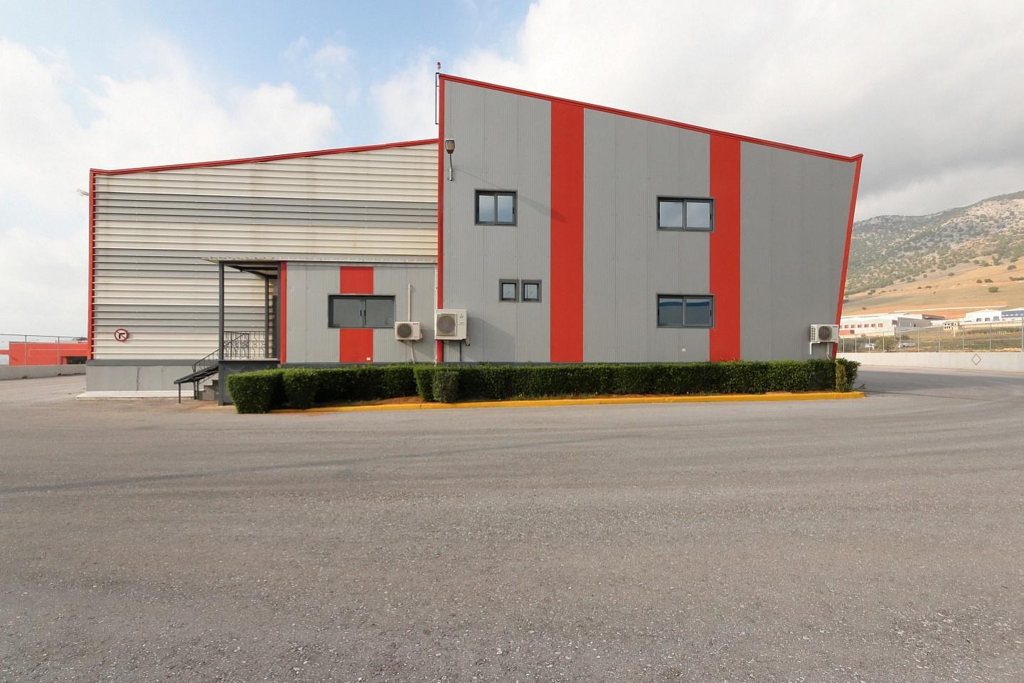 West Attica warehouse 2.700 sq.m for rent