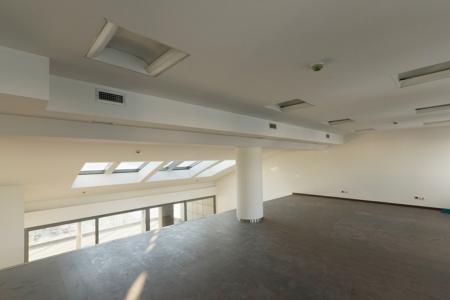 Piraeus commercial building 2.200 sq.m for rent
