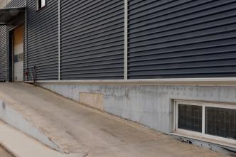 West Athens industrial warehouse 830 sqm for rent