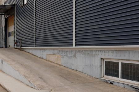 West Athens industrial warehouse 830 sqm for rent