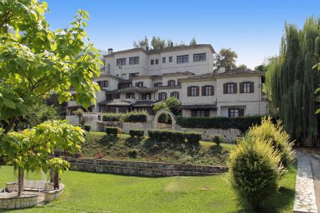 Zagori traditional hotel 1.050 sq.m for sale