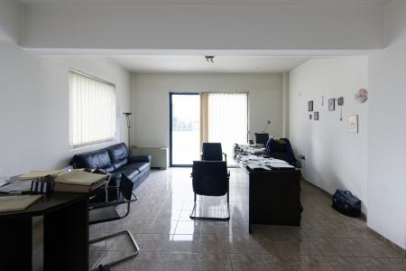 North Athens office building 1.950 sqm for rent