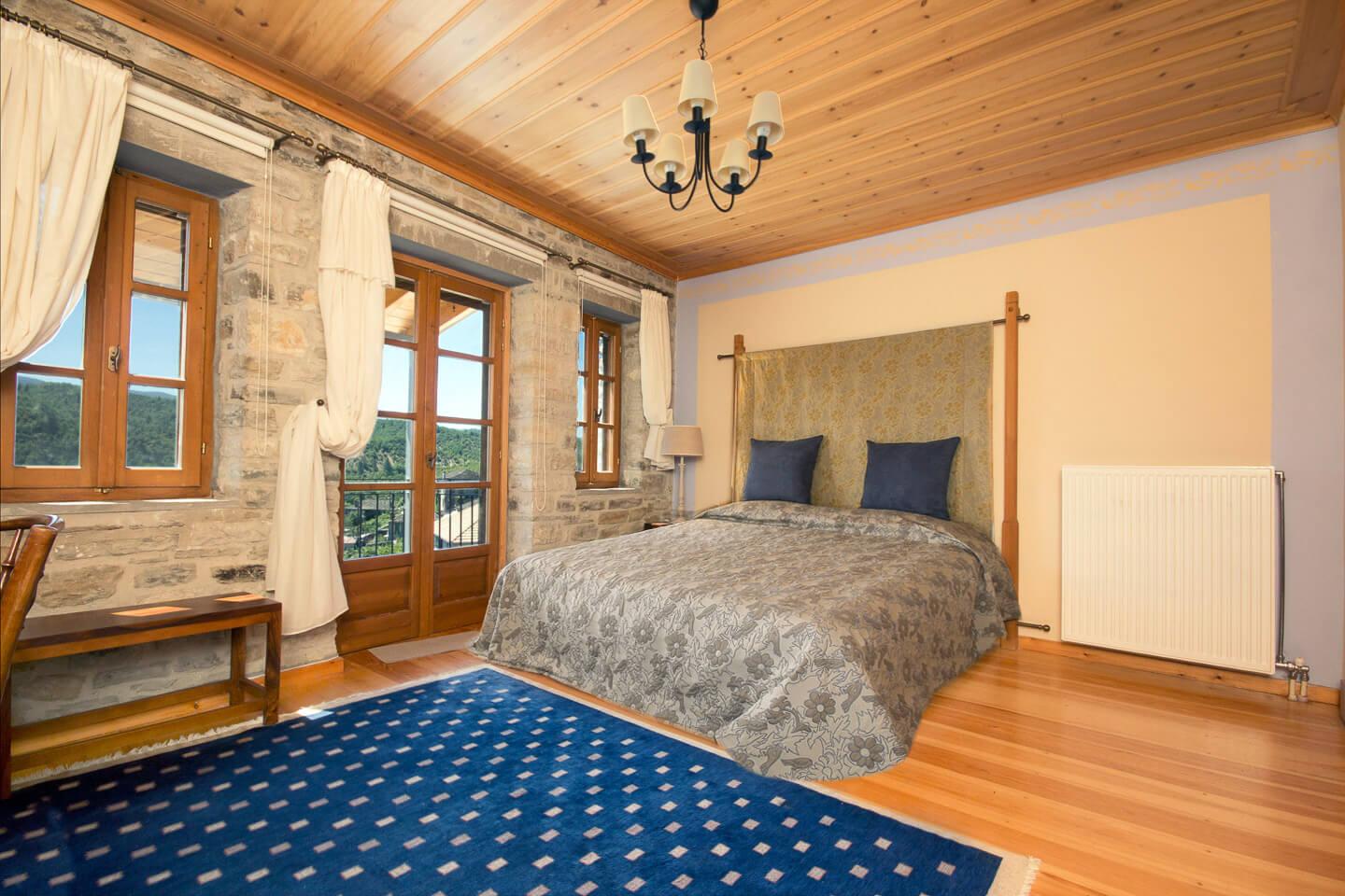 Zagorochoria traditional hostel 344 sq.m for sale