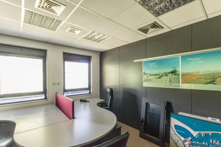 North Athens building 1.210 sq.m for rent