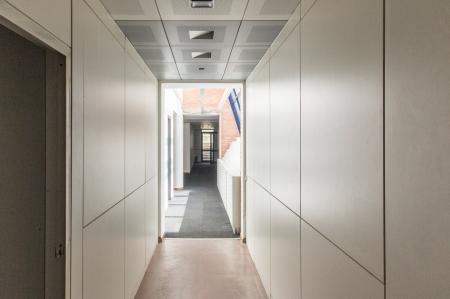 North Athens building 1.210 sq.m for rent