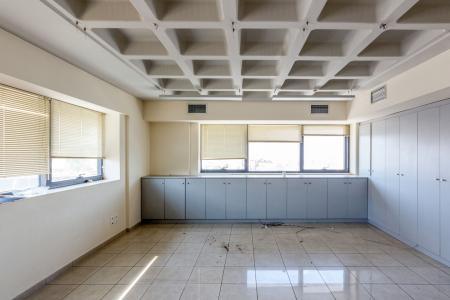 North Athens building 1.180 sq.m for sale