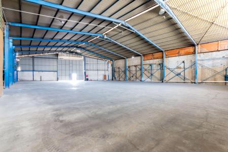 West Athens warehouse 2.300 sq.m for rent