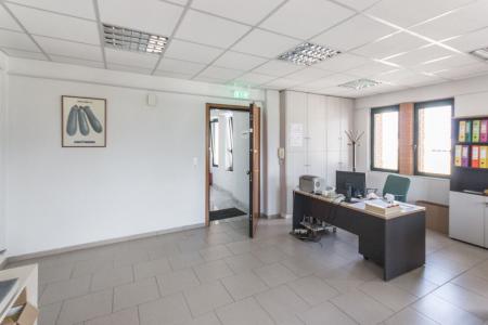 West Athens commercial building 940 sq.m for rent