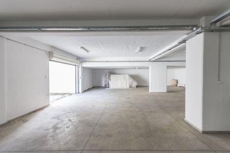 West Athens commercial building 940 sq.m for rent