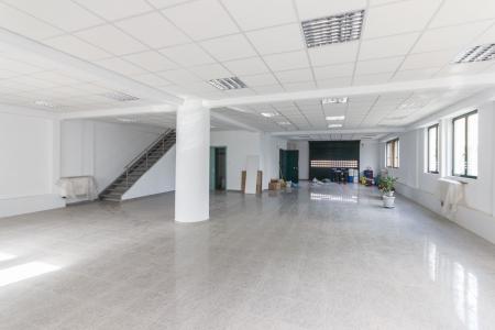 West Athens commercial building 940 sq.m for rent