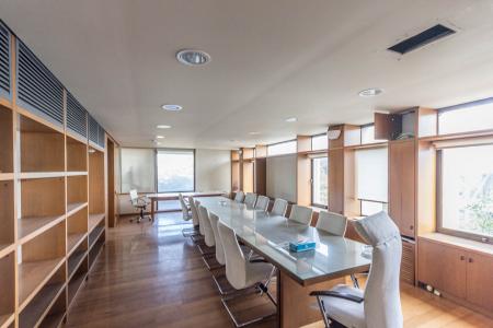 North Athens office building 2.500 sqm for rent