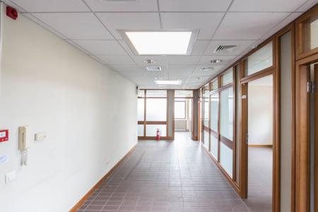 North Athens office building 2.500 sqm for rent