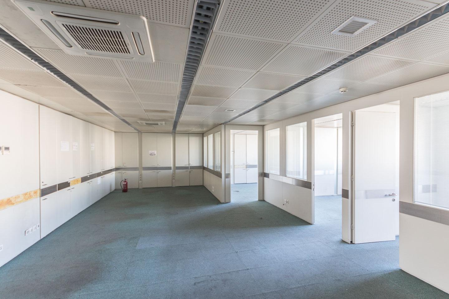Athens center, 580 sqm office for rent