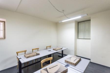 Athens, building 540 for rent