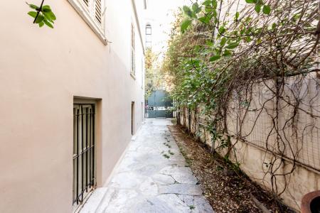 Athens, building 540 for rent