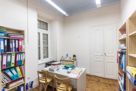 Athens, building 540 for rent