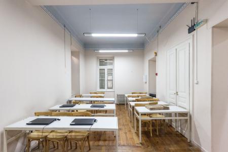 Athens, building 540 for rent