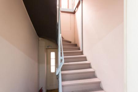 Athens, building 540 for rent