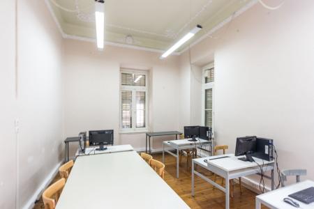 Athens, building 540 for rent