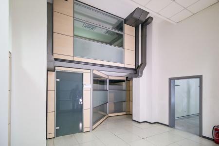 Athens commercial building 5.300 sq.m for rent