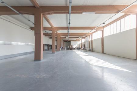 North Athens warehouse 1.500 sq.m for rent