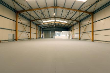 Menidi, small warehouse of 420 sq.m, for rent.