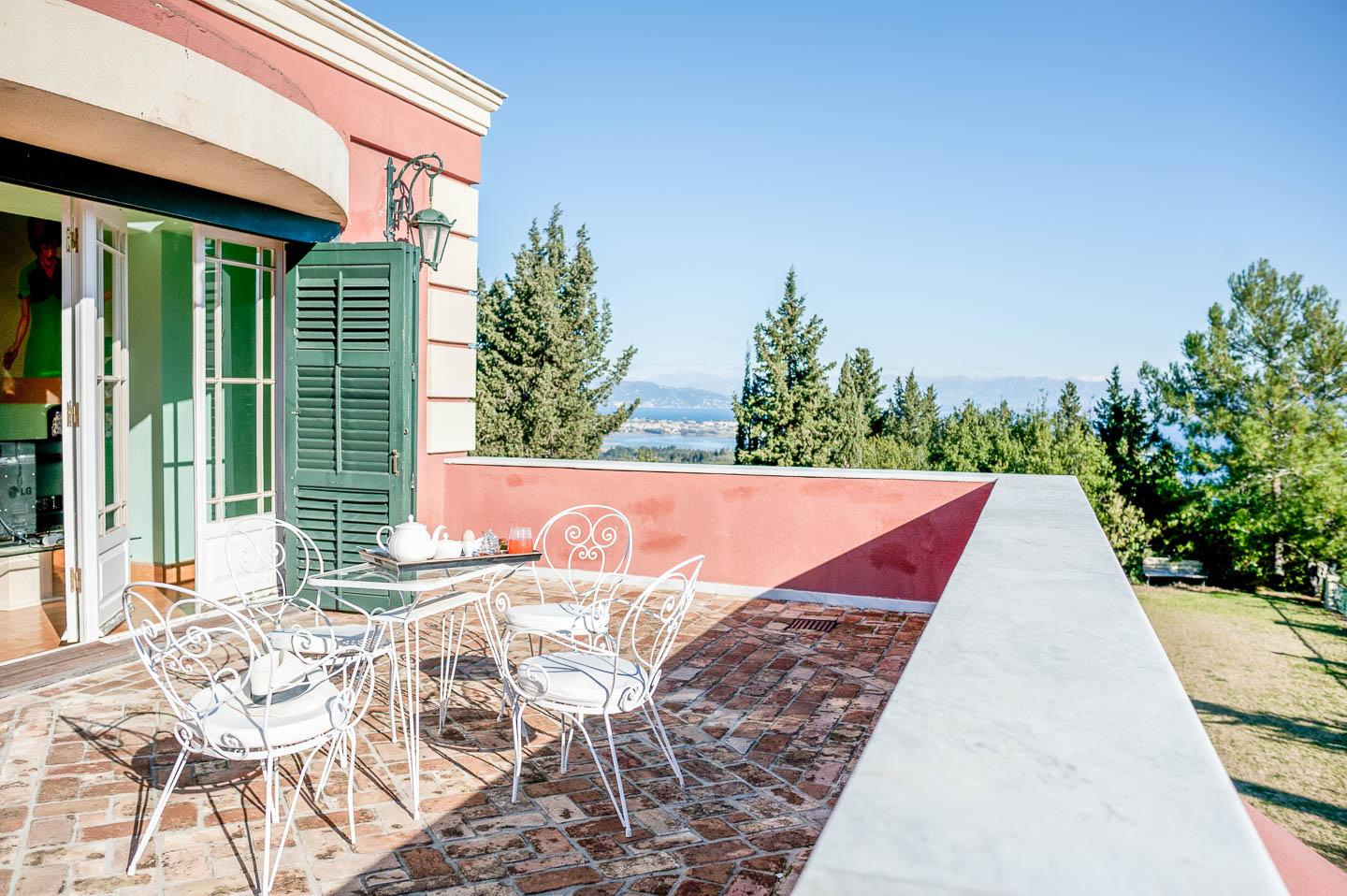 Corfu luxury villa 1.200 sq.m for rent