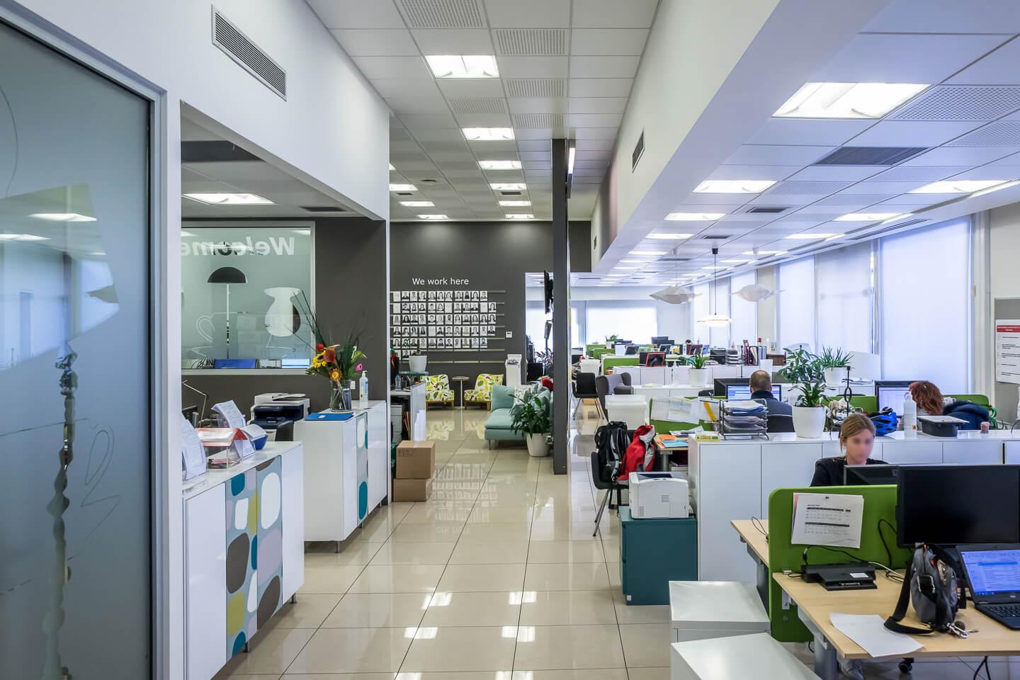 West Athens office 820 sqm for rent